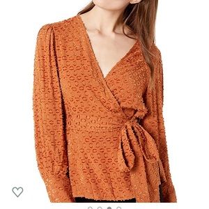 BCBGMAXAZRIA Women's Pleated Shoulder Wrap Top